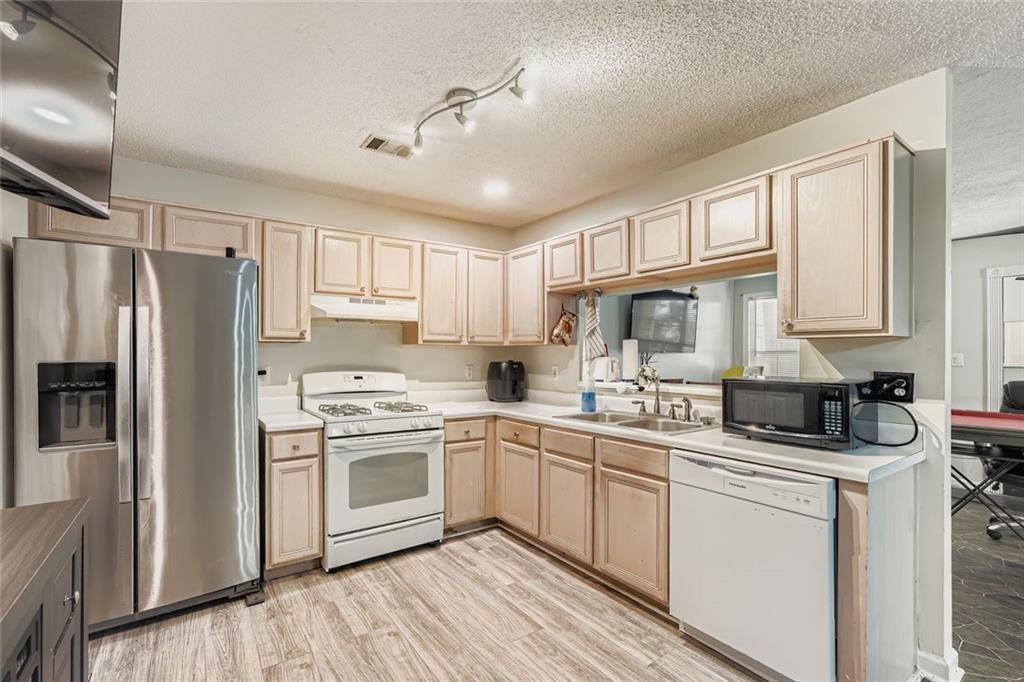 3523 Lehigh Way Decatur, GA 30034 - Photo 11 of 27