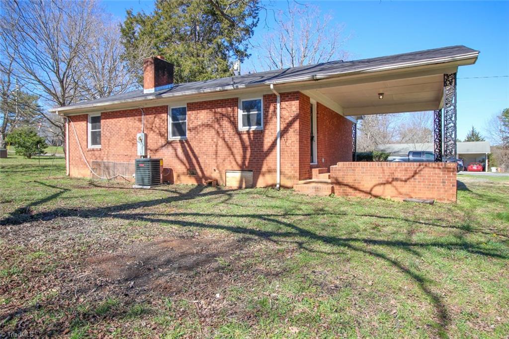 204 Wall Road Lexington, NC 27292 - Photo 5 of 16 Gallery Image 5