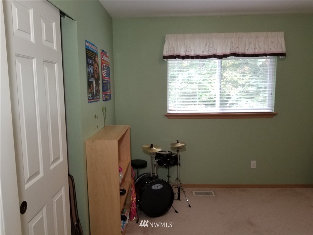 18704 2nd Place West Bothell, WA 98012 - Photo 12 of 14