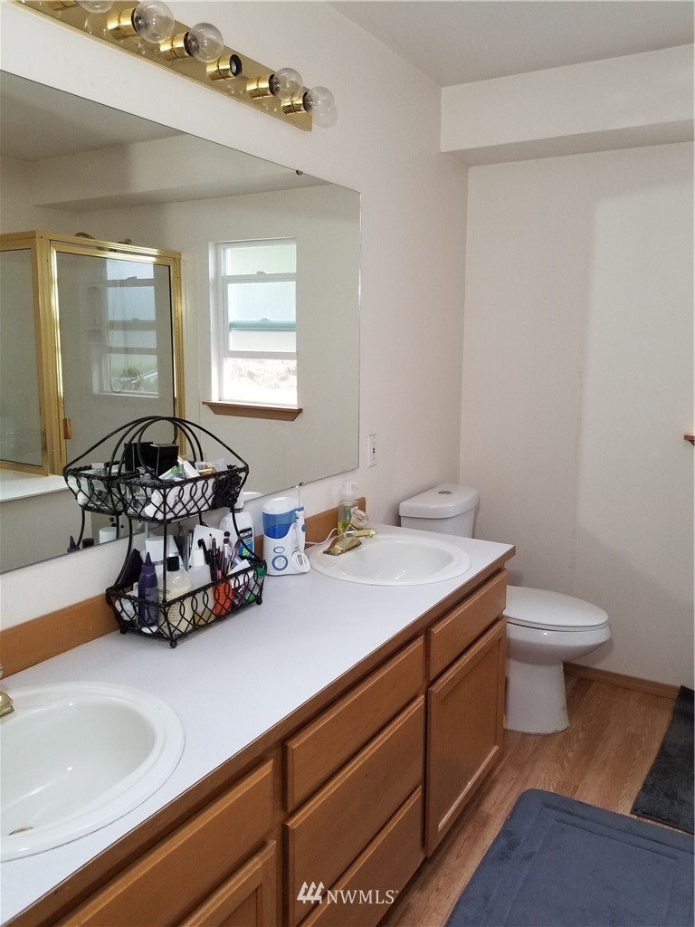 18704 2nd Place West Bothell, WA 98012 - Photo 10 of 14