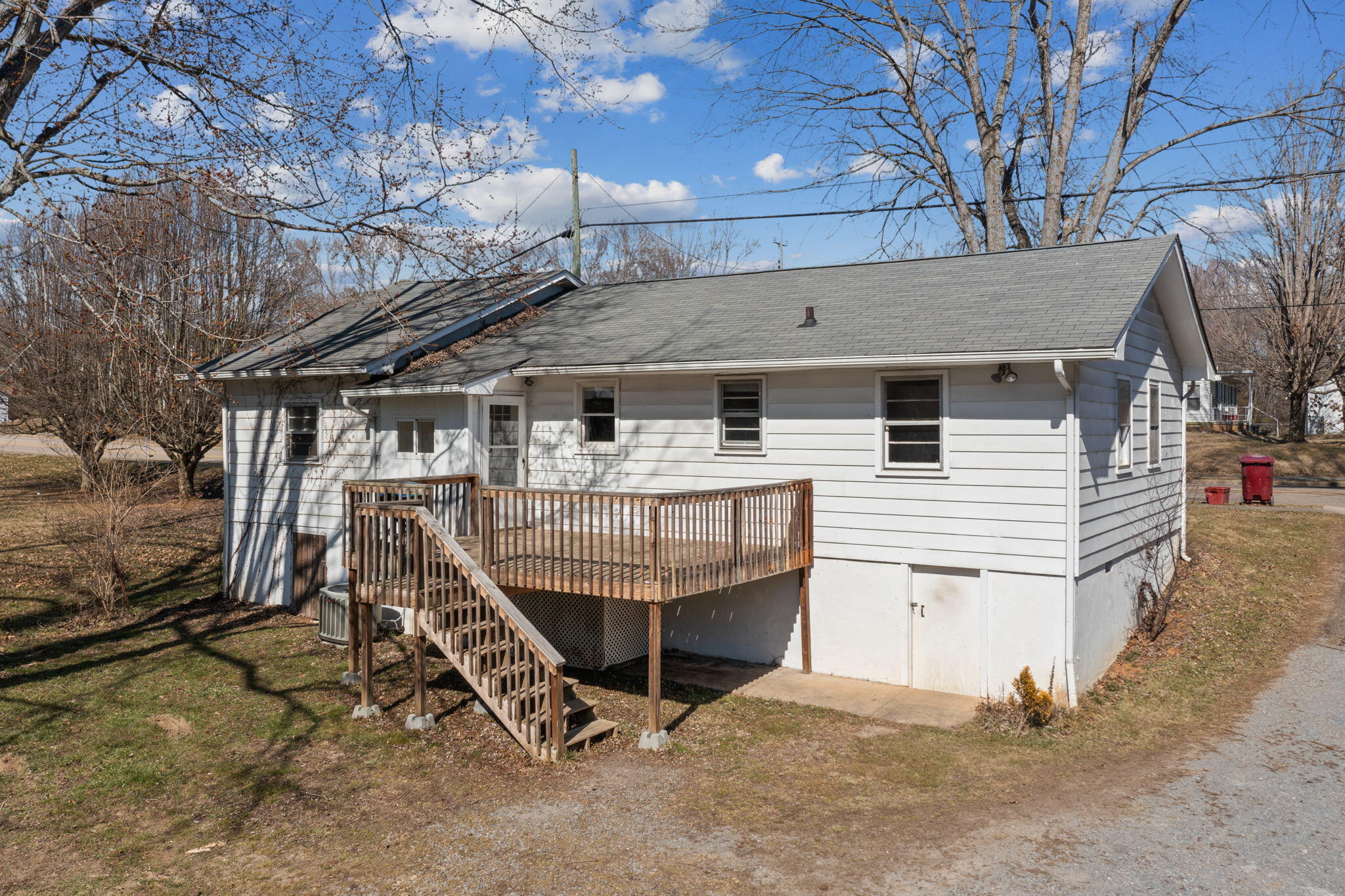 2217 Indian Ridge Road Johnson City, TN 37604 - Photo 19 of 21 20-web-or-mls-DJI_0338