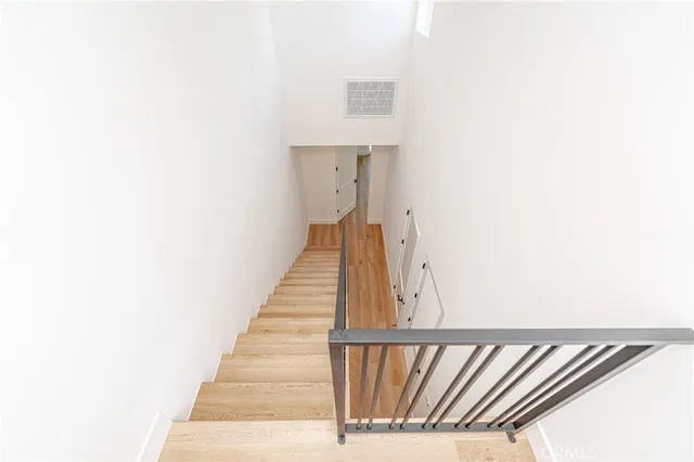 $6,200 | 614 North Rampart Boulevard, Silver Lake, CA 90026