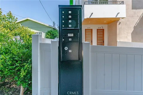 $6,200 | 614 North Rampart Boulevard, Silver Lake, CA 90026