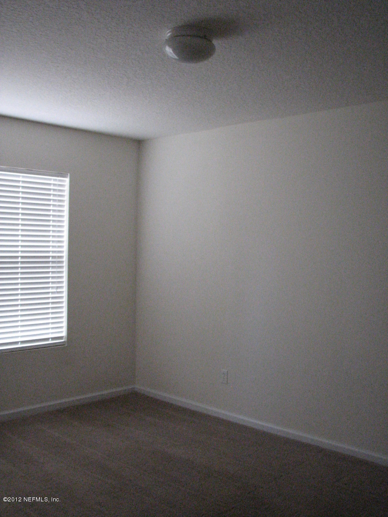 5109 Cruz Road Jacksonville, FL 32207 - Photo 4 of 9 Cruz Road Marketing 011