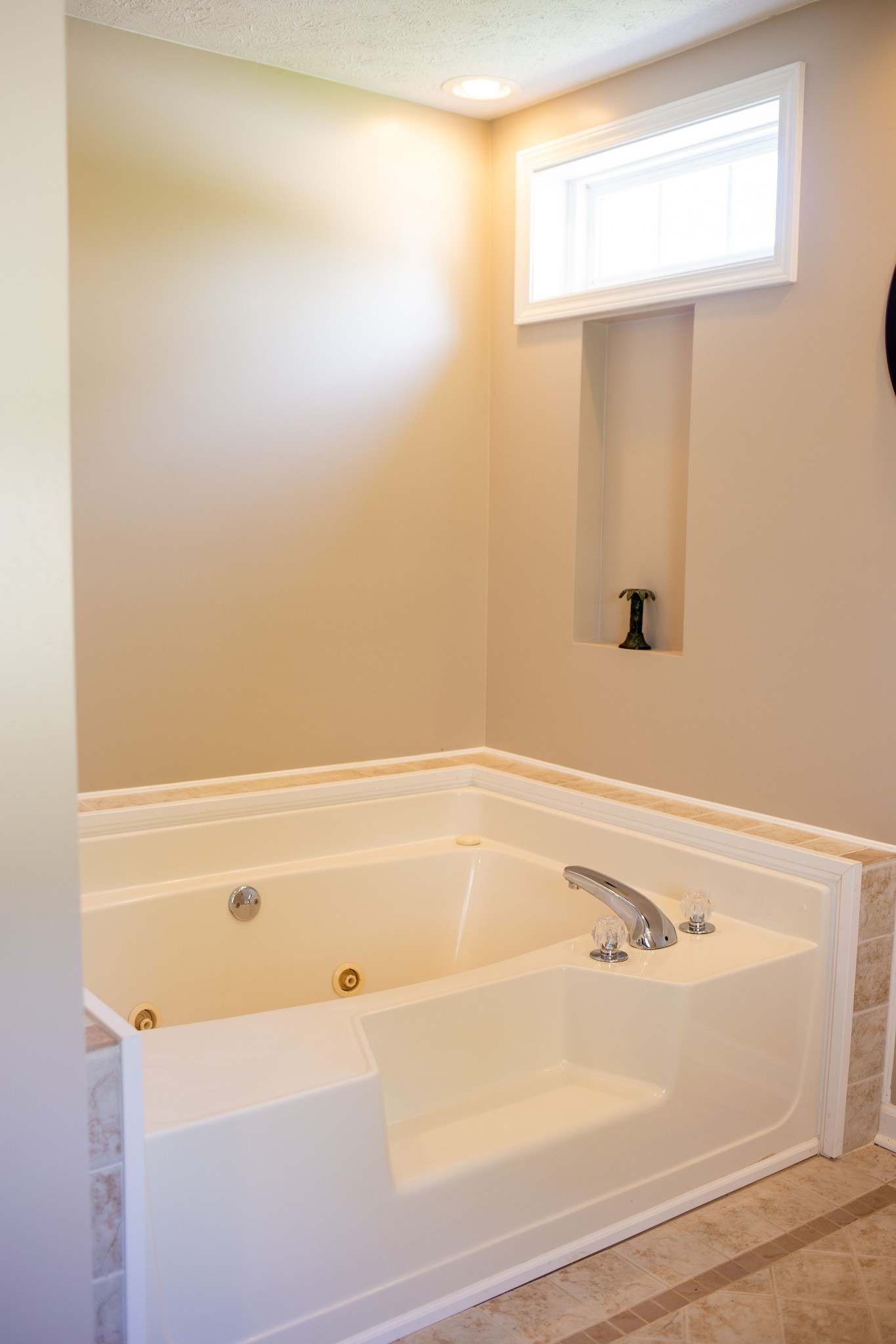 125 Corinth Road Portland, TN 37148 - Photo 24 of 30 a bathroom with a bathtub
