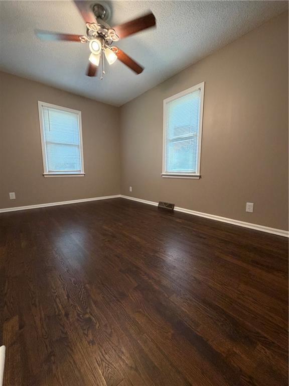 1809 North Jennings Road Independence, MO 64058 - Photo 12 of 26
