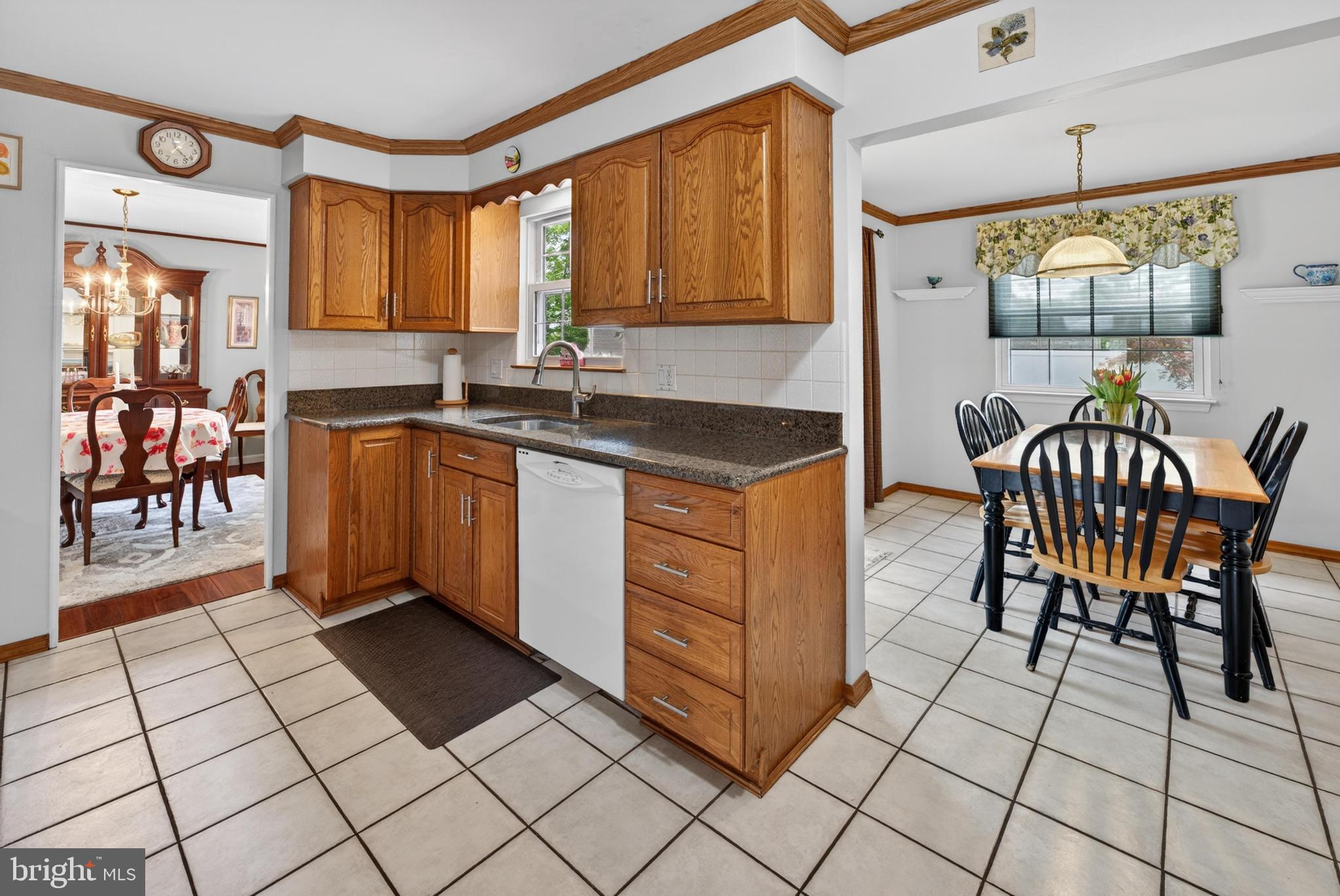 114 Windmoor Road Delran, NJ 08075 - Photo 12 of 34