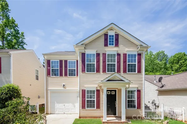 $1,810 | 10409 Hugue Way, Charlotte, NC 28214