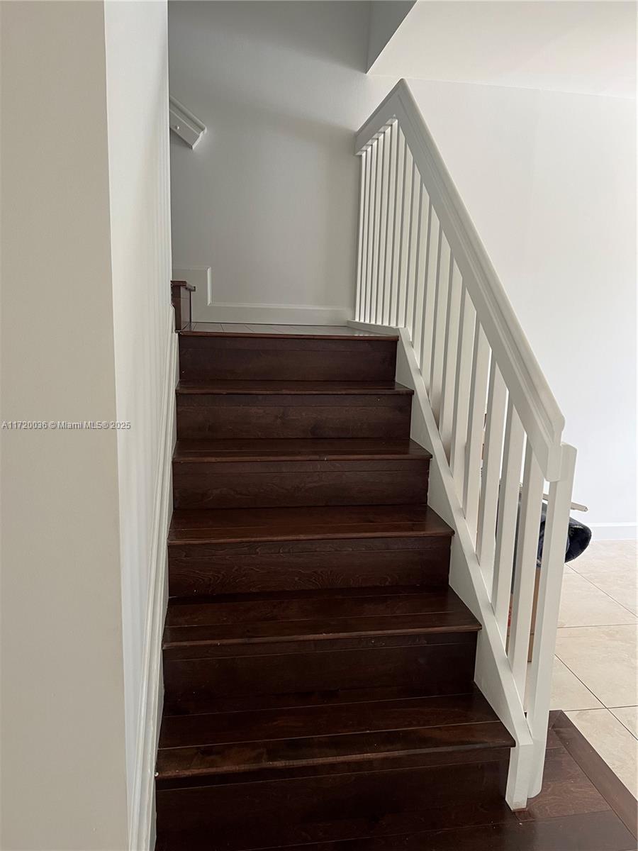 Doral Doral, FL 33178 - Photo 22 of 32 a view of entryway