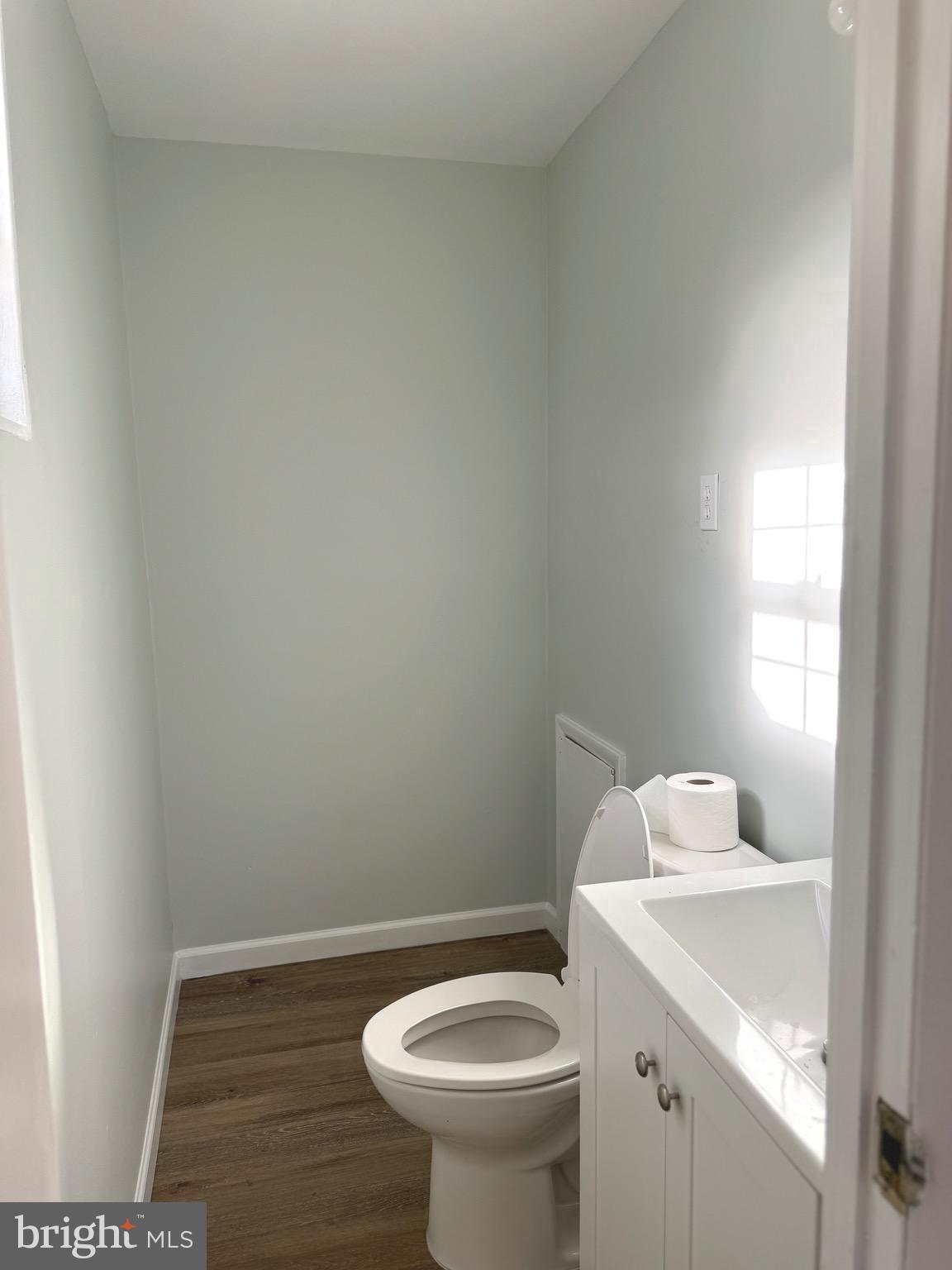 11706 Charles Road Silver Spring, MD 20906 - Photo 24 of 39 Bedroom half bath