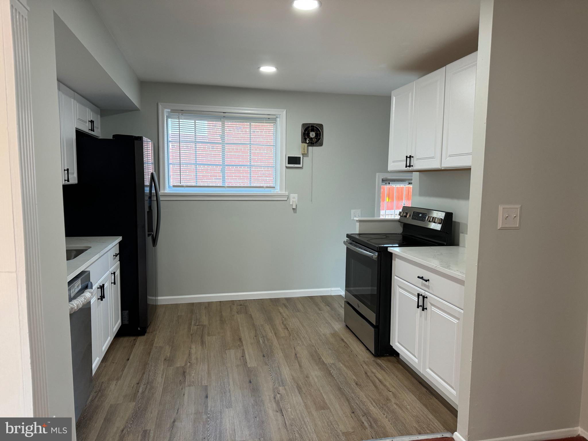 11706 Charles Road Silver Spring, MD 20906 - Photo 10 of 39 Kitchen
