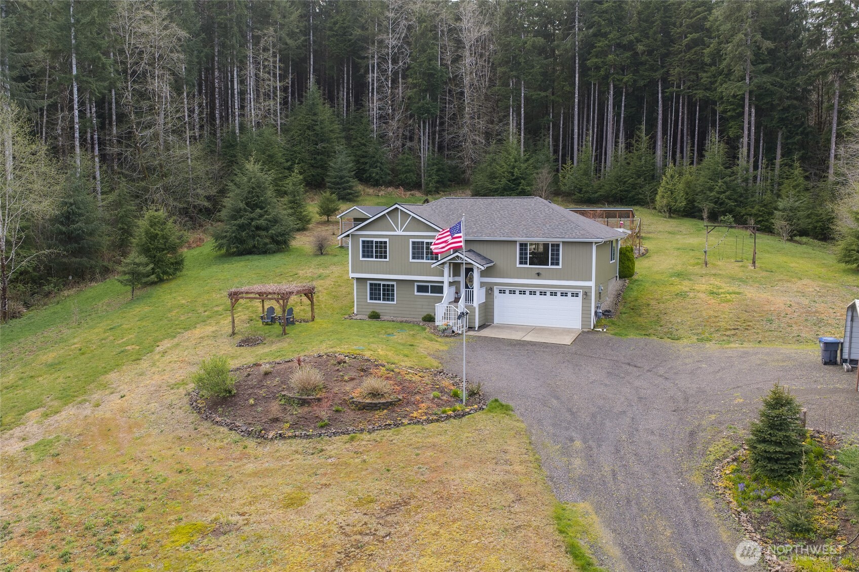 784 Us Highway Cosmopolis, WA 98537 - Photo 2 of 38