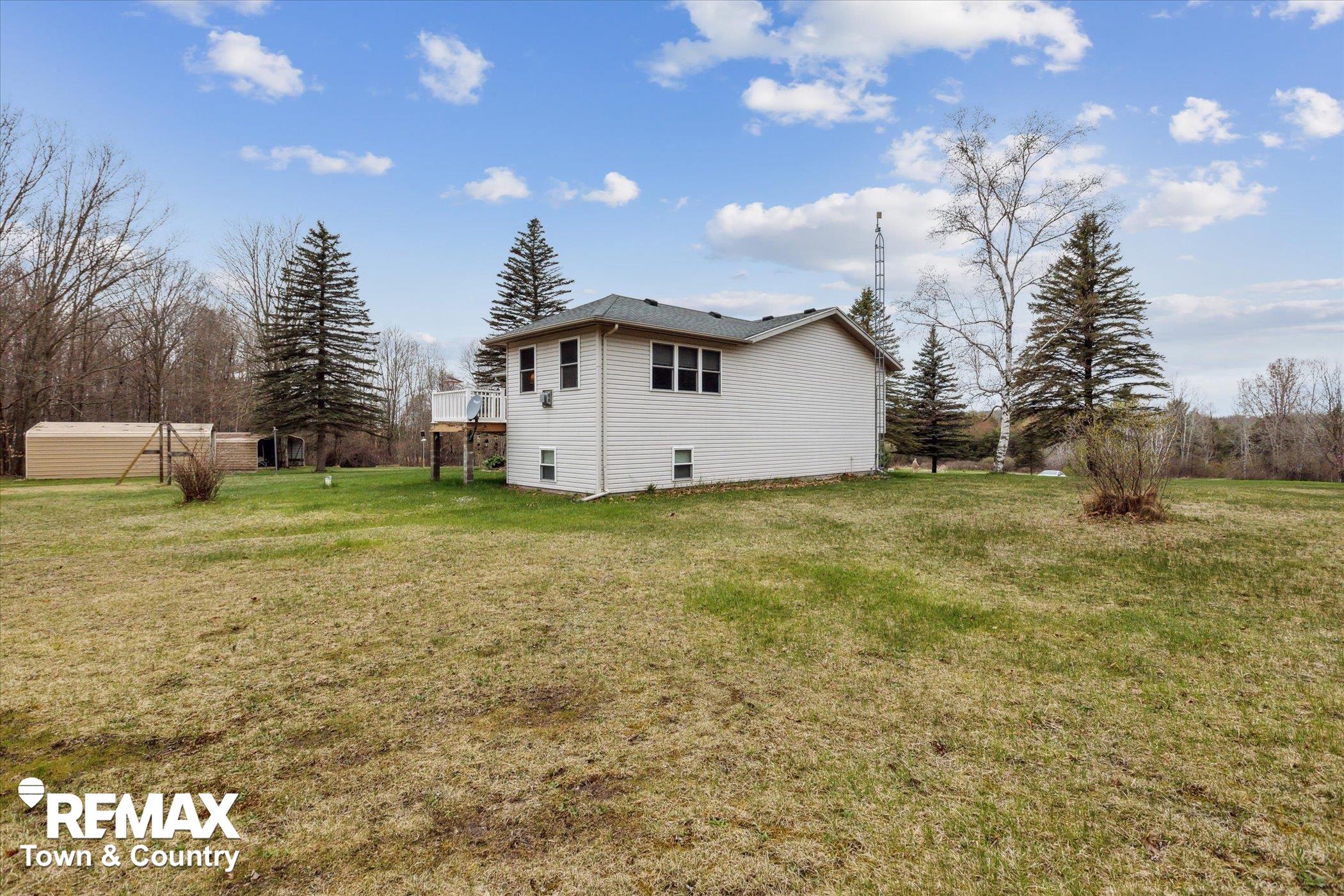 541 West Stockwell Road Harrison, MI 48625 - Photo 40 of 58 50173557-0614eea5-dc9e-4da4-8da7-2ca80b4379c6.JPG