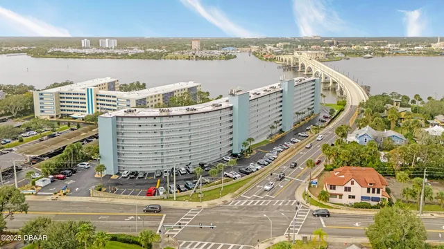 $1,950 | 100 Silver Beach Avenue, Unit 816, Daytona Beach, FL 32118