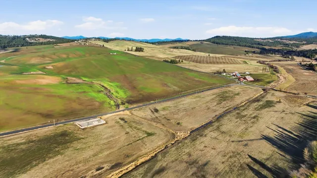 $285,000 | 14828 East Belmont Road, Mica, WA 99023