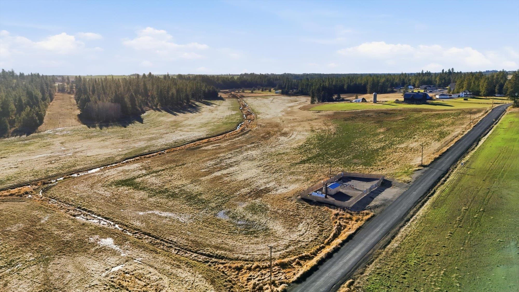 14828 East Belmont Road Mica, WA 99023 - Photo 3 of 18