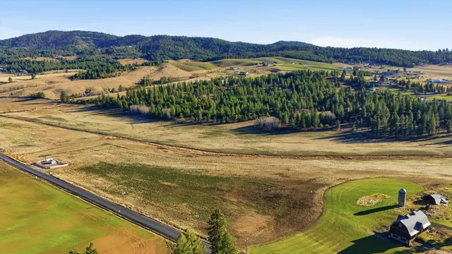 $285,000 | 14828 East Belmont Road, Mica, WA 99023