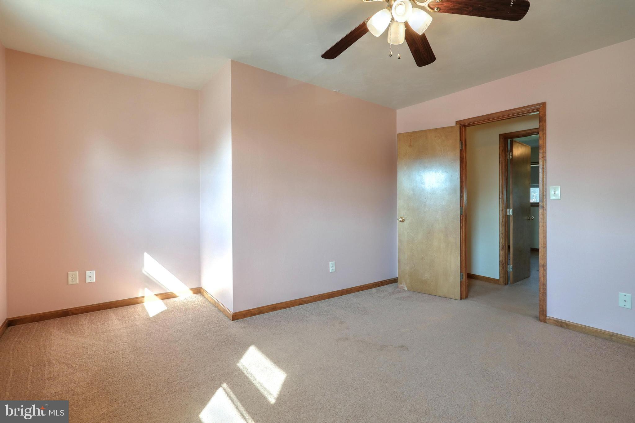 11 Stuart Circle Hanover, PA 17331 - Photo 9 of 20 Gallery Image 9