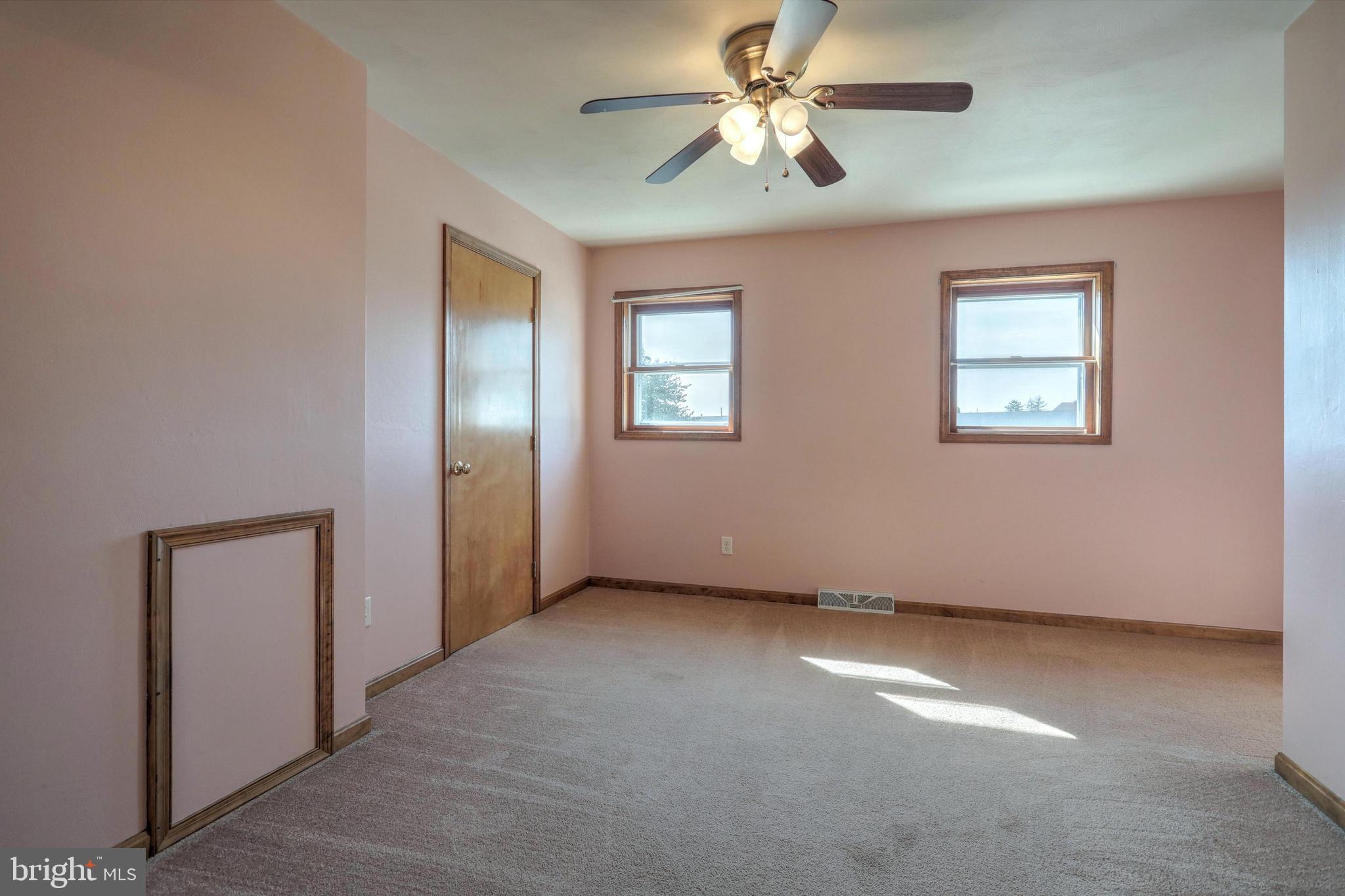 11 Stuart Circle Hanover, PA 17331 - Photo 10 of 20 Gallery Image 10