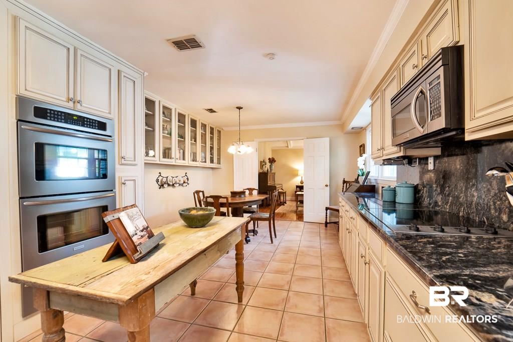 4210 Wilkinson Way Mobile, AL 36608 - Photo 8 of 27