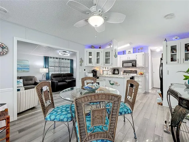 $129,900 | 3300 26th Avenue East, Unit 37, Bradenton, FL 34208