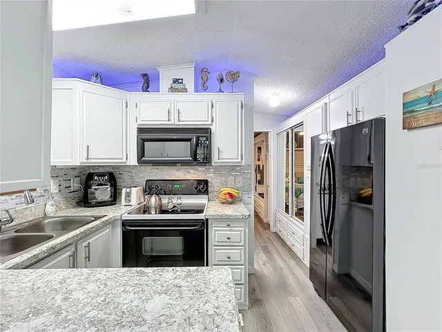 $129,900 | 3300 26th Avenue East, Unit 37, Bradenton, FL 34208