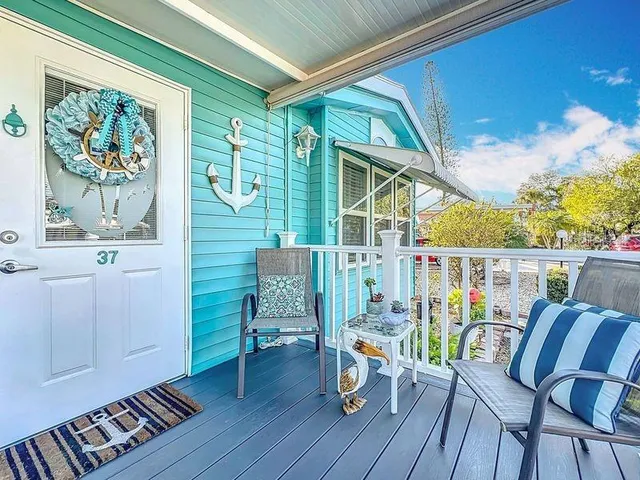 $129,900 | 3300 26th Avenue East, Unit 37, Bradenton, FL 34208