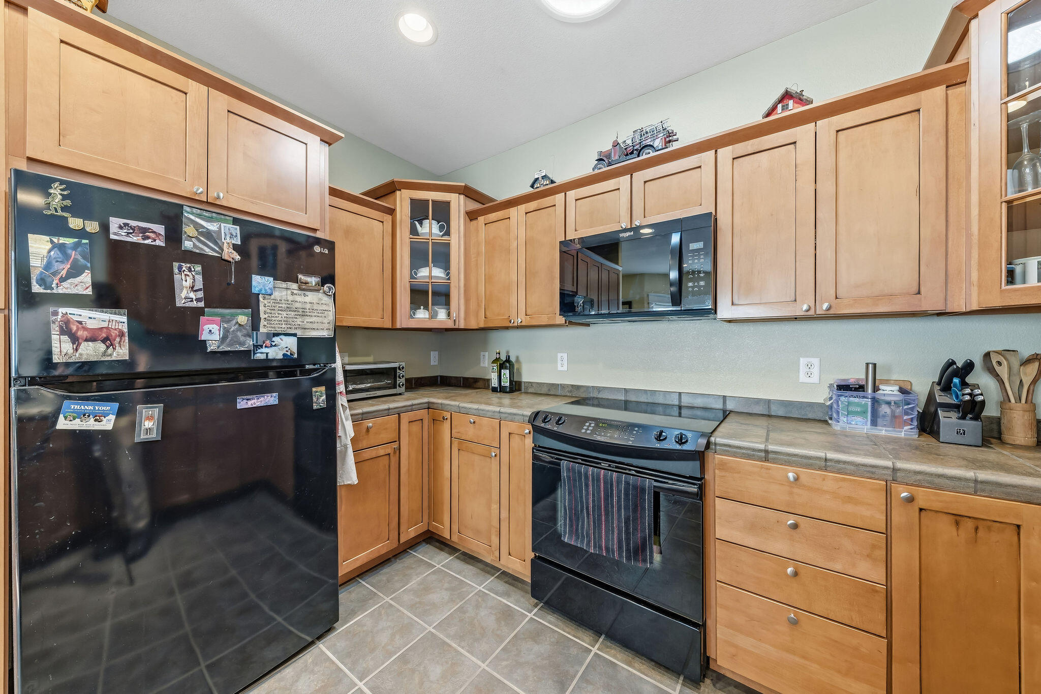 158 Rockingham Circle Eagle Point, OR 97524 - Photo 9 of 58 079A9398