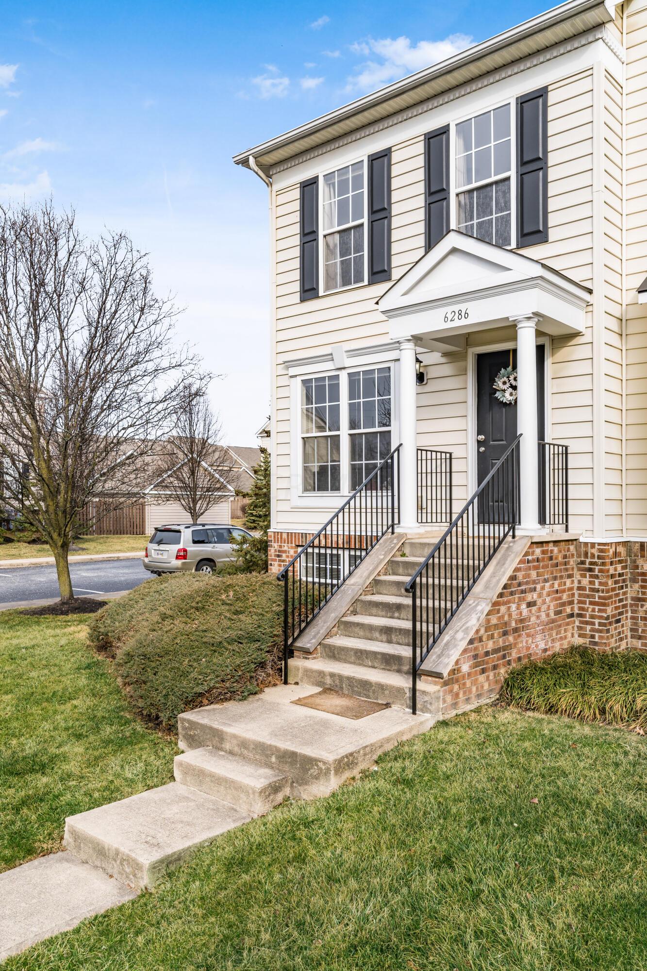 6286 Needletail Road, Unit 286286 Columbus, OH 43230 - Photo 2 of 33 S_-_6286_Needletrail_Rd_-_001