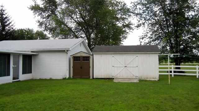 6065 North Van Guilder Road Fremont, IN 46737 - Photo 12 of 19 Gallery Image 12