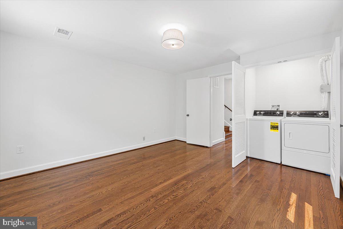 9514 Edgeley Road Bethesda, MD 20814 - Photo 17 of 39 Gallery Image 17