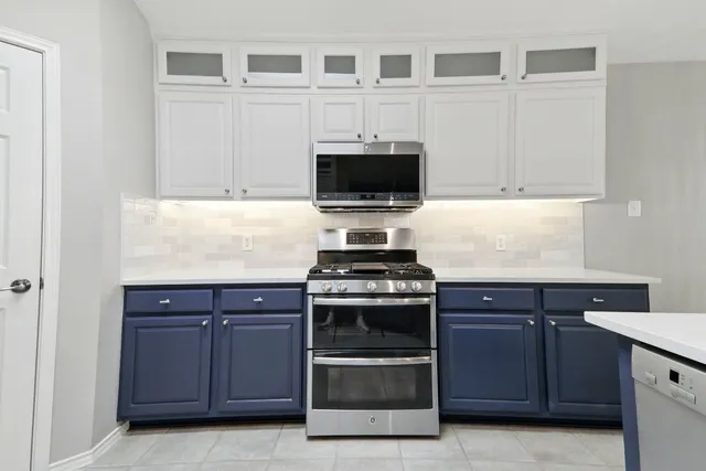 $611,999 | 10733 Quarry Oaks Trail, Austin, TX 78717