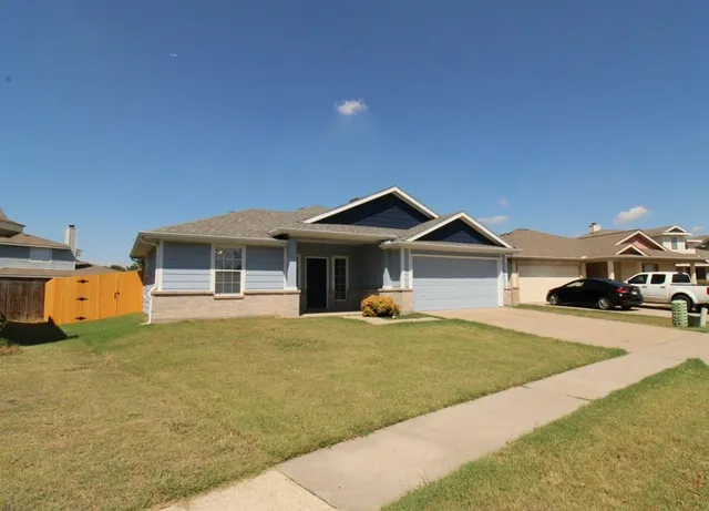 $2,340 | 9612 Thomas Jefferson Drive, McKinney, TX 75072