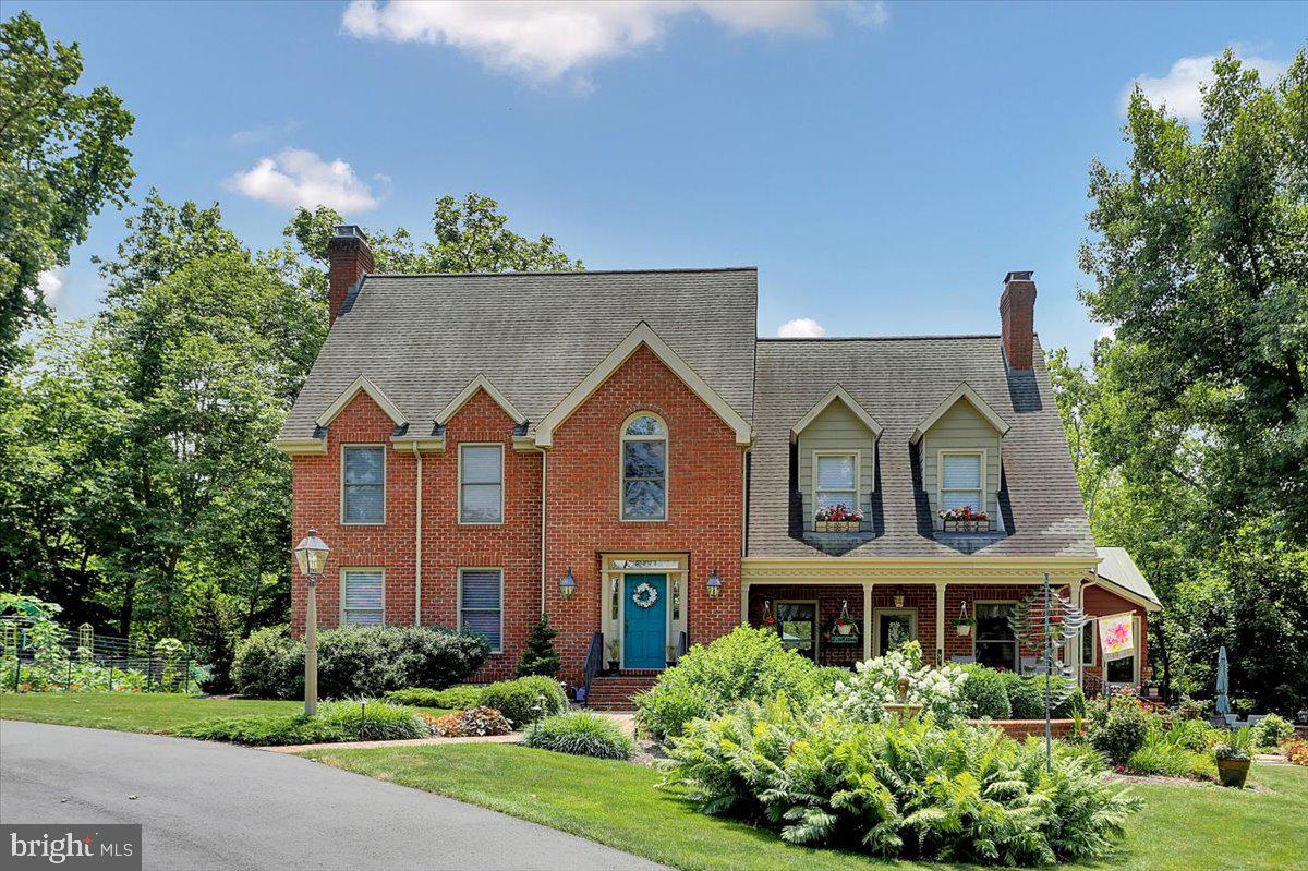 7 East Yellowbreeches Road Carlisle, PA 17015 - Photo 1 of 36 Gallery Image 1