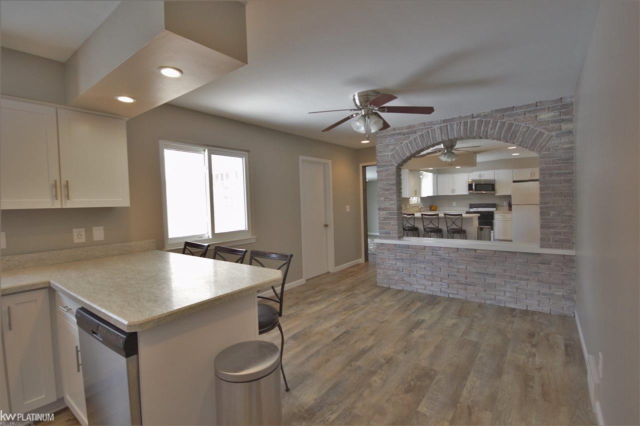77115 Memphis Ridge Road Richmond, MI 48062 - Photo 10 of 37