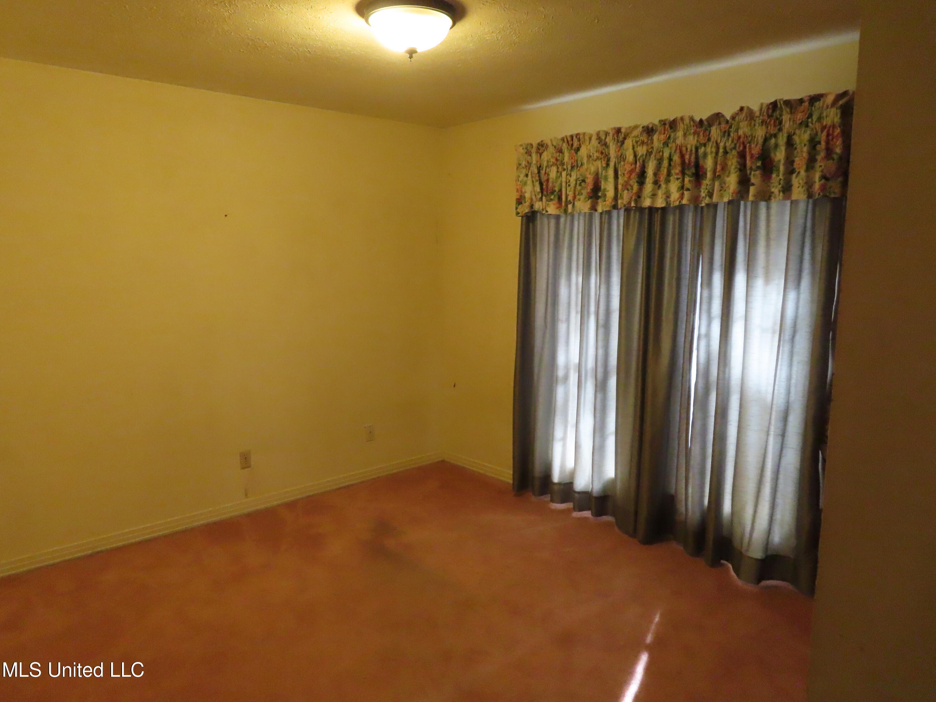 304 Camp Garaywa Road Clinton, MS 39056 - Photo 11 of 23 IMG_2668