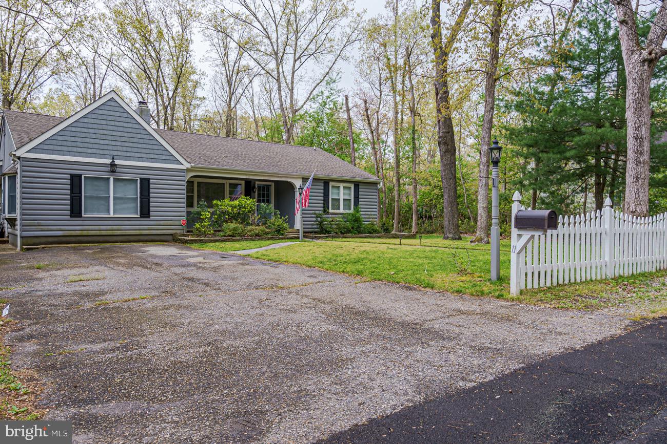 11 Bowker Road Medford, NJ 08055 - Photo 3 of 38