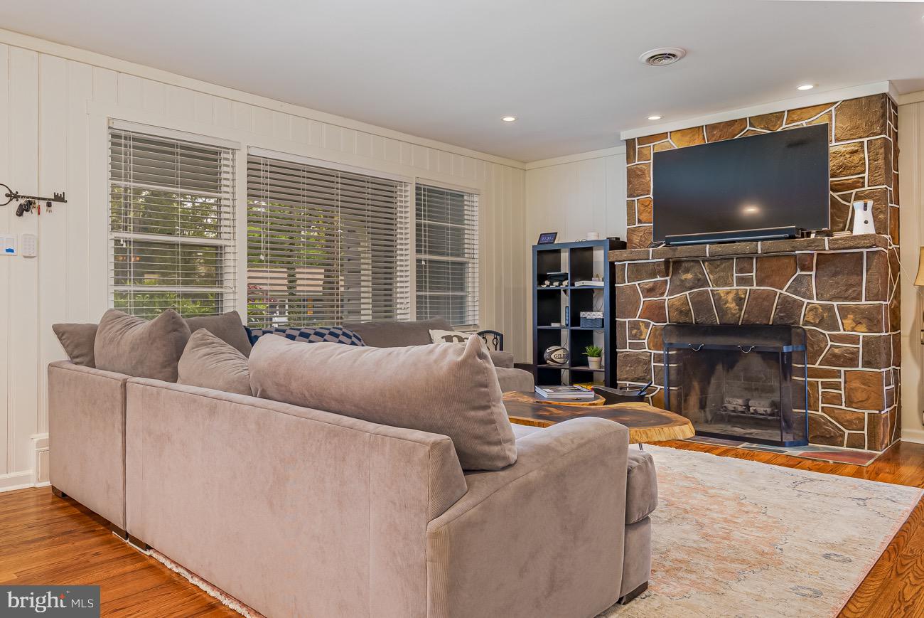 11 Bowker Road Medford, NJ 08055 - Photo 6 of 38