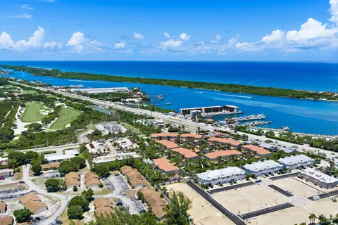 $889,000 | 605 Del Sol Circle, Tequesta, FL 33469