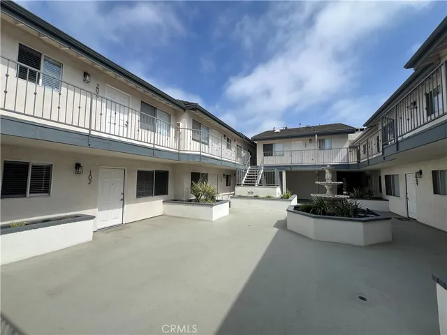 $2,695 | 5401 East Anaheim Road, Unit 102, Long Beach, CA 90815