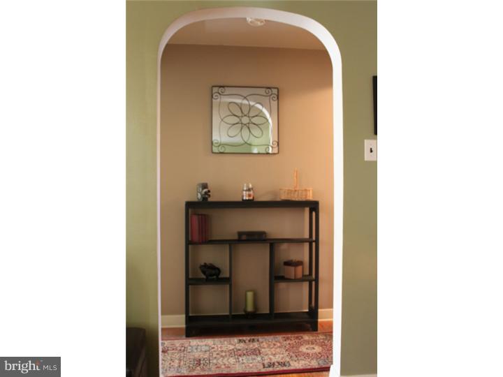 219 East Macada Road Bethlehem, PA 18017 - Photo 10 of 20 Hallway