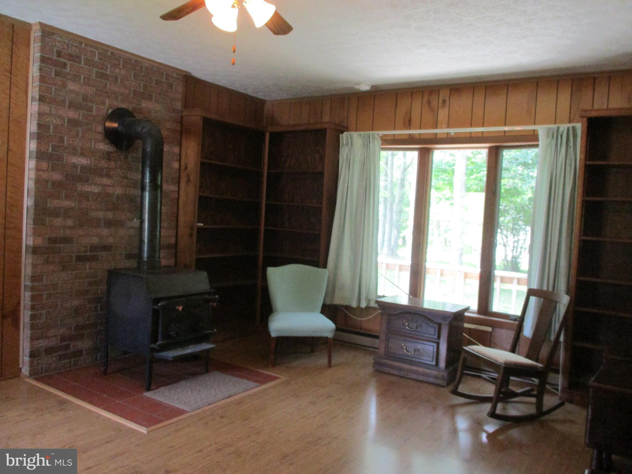 1295 Pious Ridge Road Berkeley Springs, WV 25411 - Photo 14 of 28 Living Room