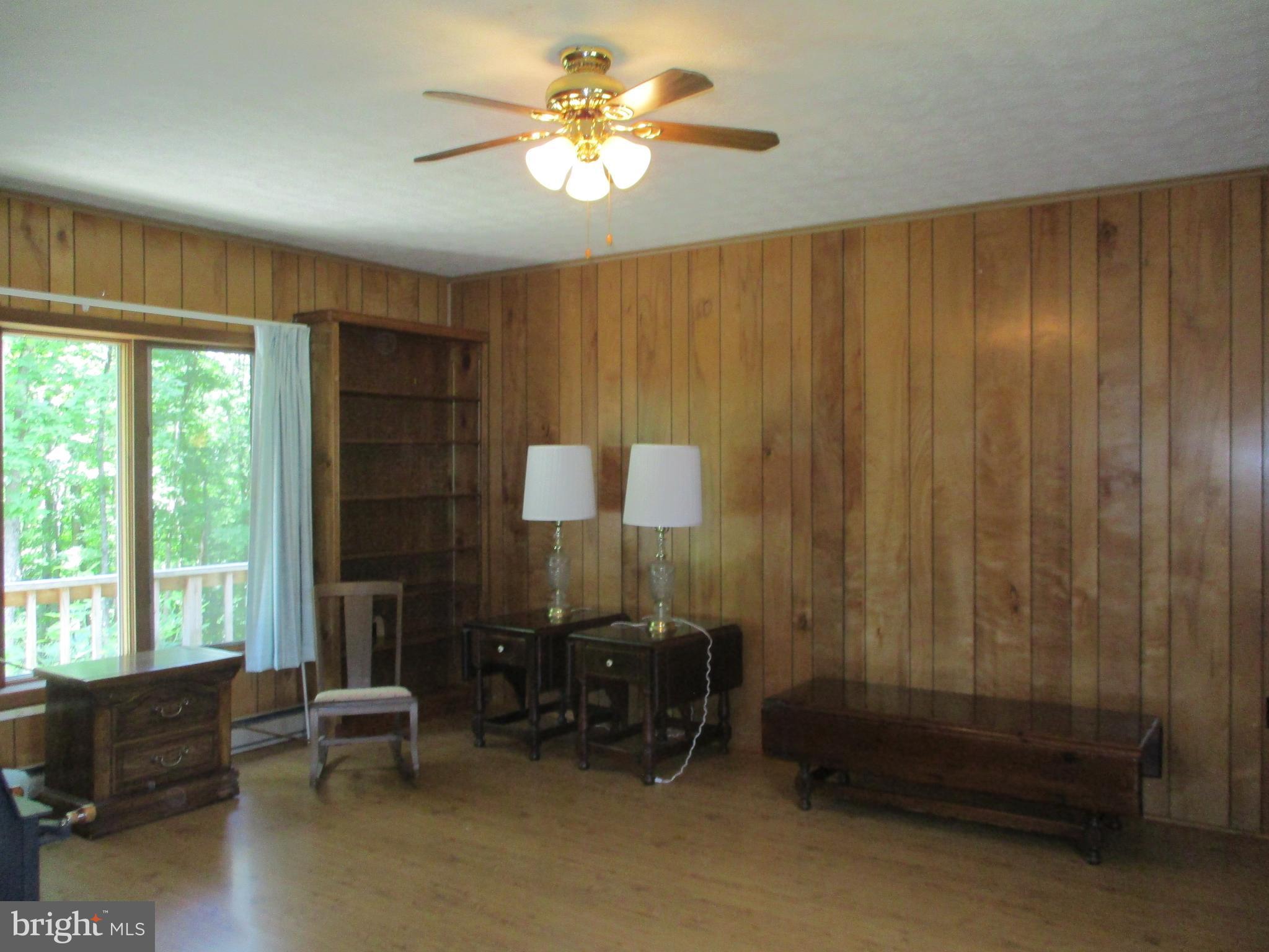 1295 Pious Ridge Road Berkeley Springs, WV 25411 - Photo 15 of 28 Living Room