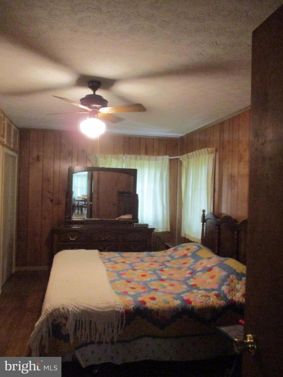 1295 Pious Ridge Road Berkeley Springs, WV 25411 - Photo 19 of 28 Dining Room
