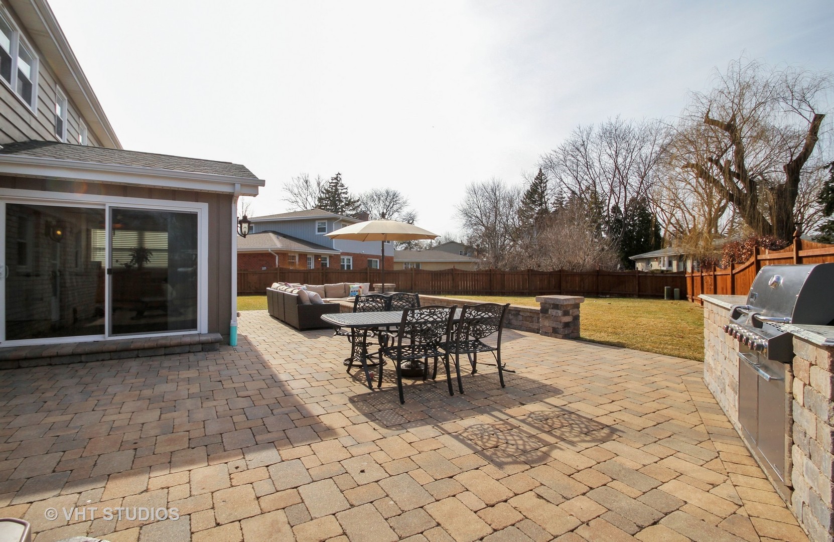 2048 Clover Road Northbrook, IL 60062 - Photo 23 of 28