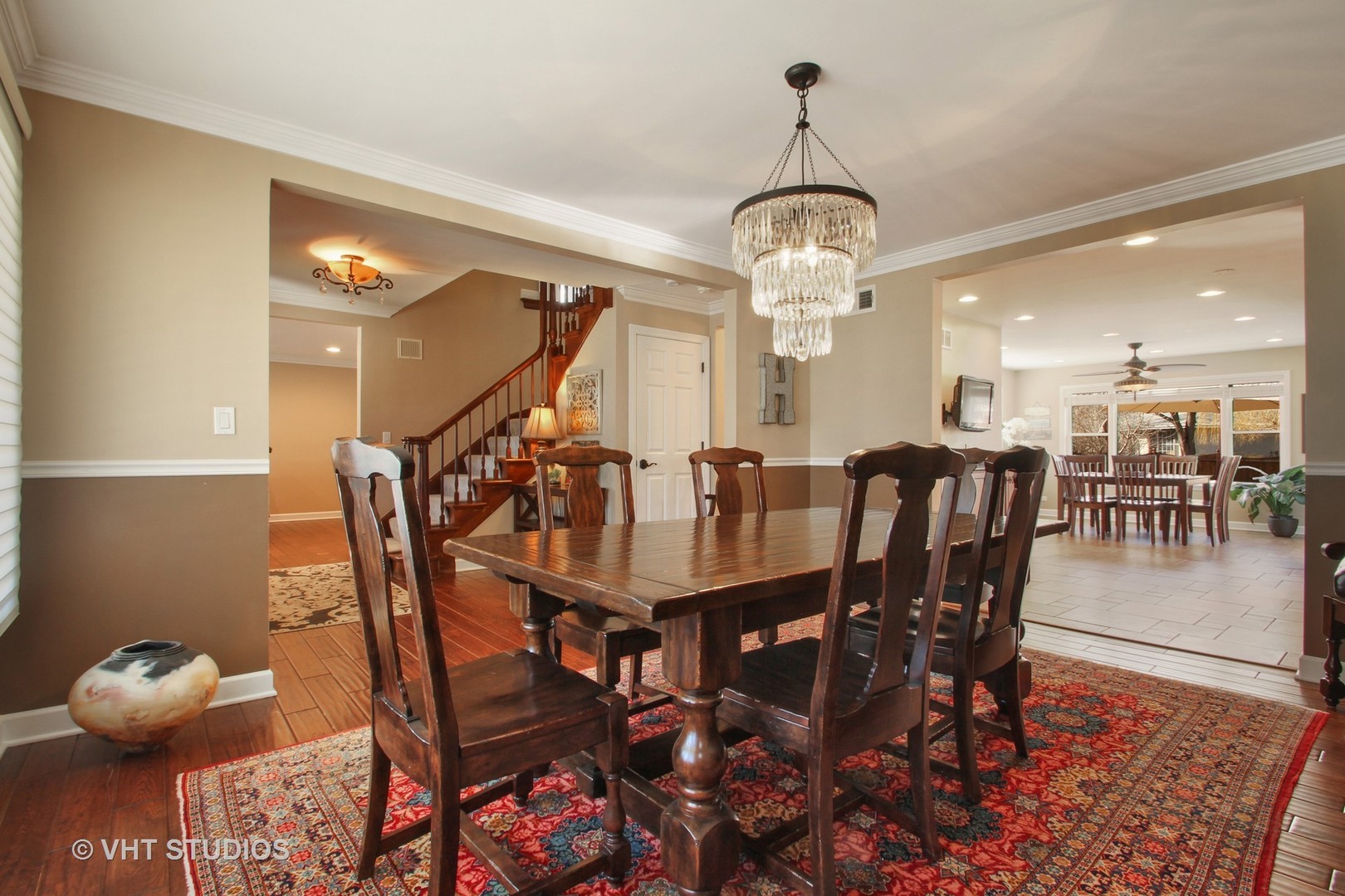 2048 Clover Road Northbrook, IL 60062 - Photo 5 of 28