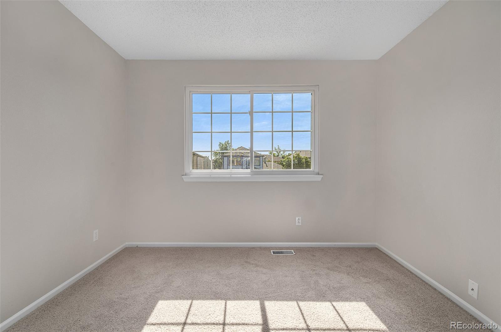 4107 Dunkirk Court Denver, CO 80249 - Photo 14 of 18