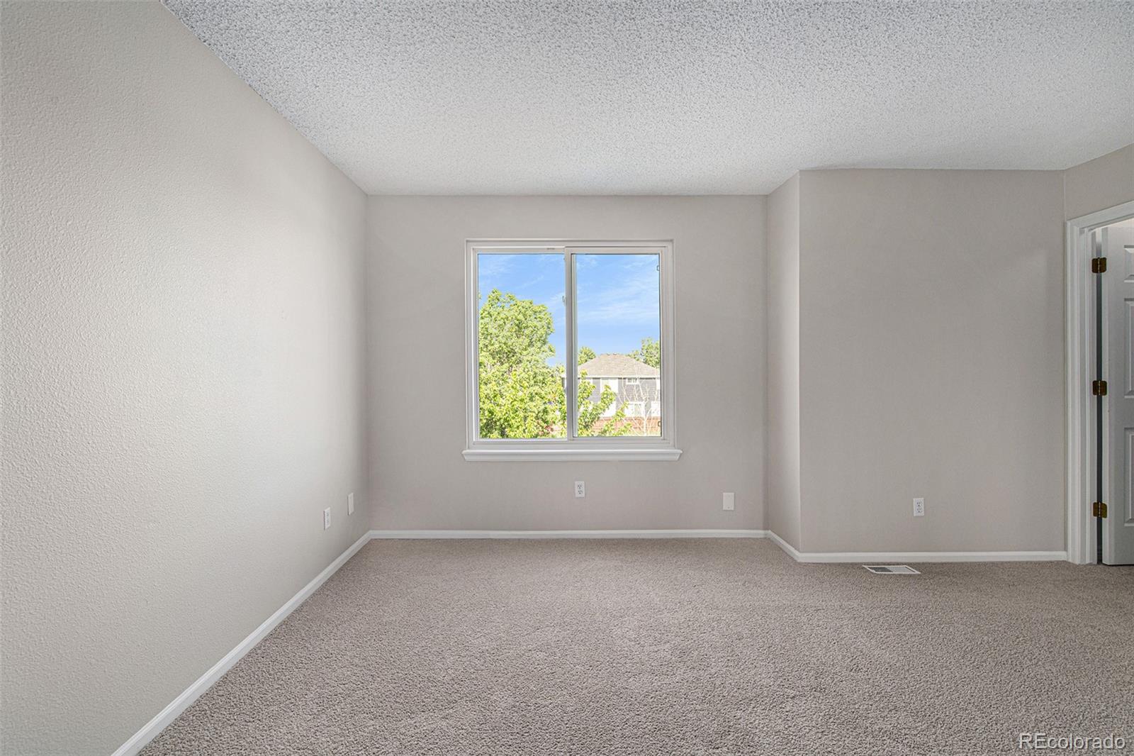 4107 Dunkirk Court Denver, CO 80249 - Photo 6 of 18