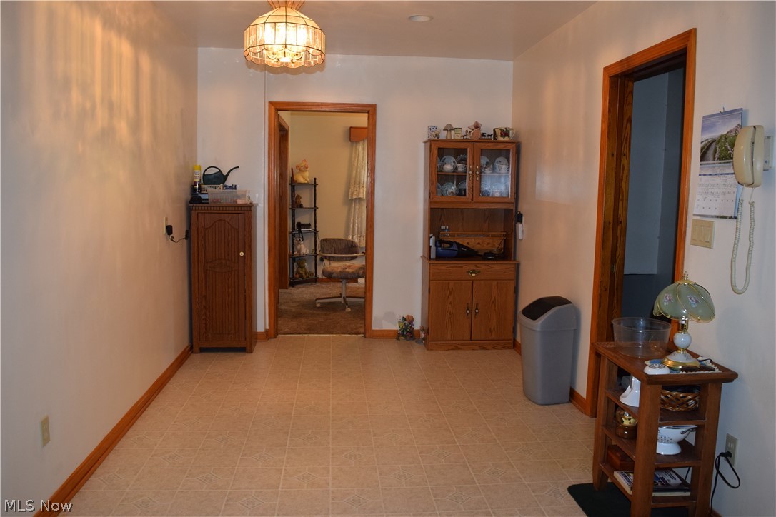 35 Taylor Road Barberton, OH 44203 - Photo 16 of 32 Gallery Image 16