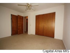 857 Roanoke Drive Springfield, IL 62702 - Photo 10 of 12